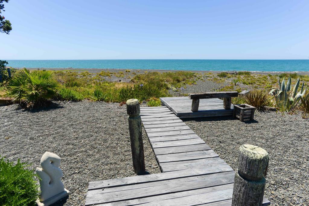 Absolute Beachfront B&B Napier Extérieur photo
